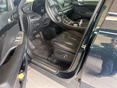 Used 2024 Hyundai Palisade Calligraphy image 5