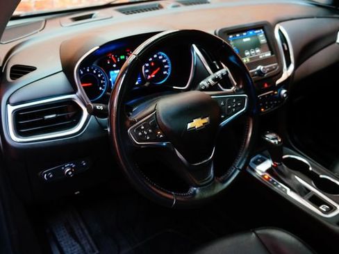 Used 2021 Chevrolet Equinox LT AWD/4WD image 12