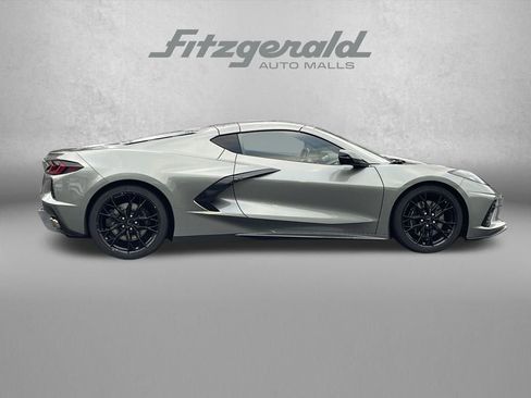 Used 2023 Chevrolet Corvette Stingray w/ Z51 Performance Package image 3