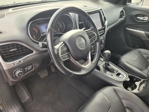 Used 2021 Jeep Cherokee High Altitude image 17