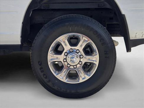 Used 2022 RAM 2500 Big Horn w/ Level C Equiment Group AWD/4WD image 19
