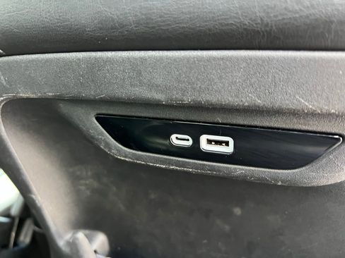 Used 2025 Chrysler Pacifica Select FWD image 53