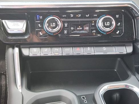 Used 2025 GMC Sierra 2500 Denali Ultimate AWD/4WD image 16