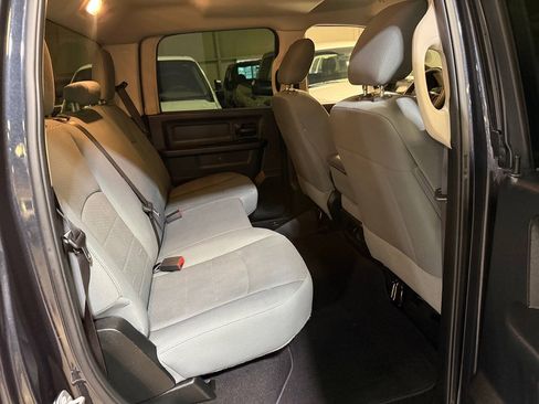 Used 2018 RAM 2500 Tradesman w/ Chrome Appearance Group AWD/4WD image 18
