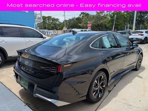 Used 2024 Hyundai Sonata SEL FWD image 4