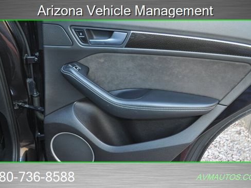 Used 2017 Audi SQ5 Premium Plus w/ Technology Package image 29