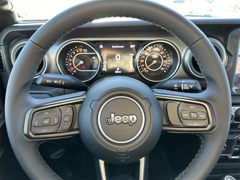 New 2023 Jeep Gladiator Sport image 23