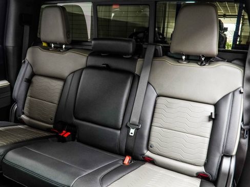 Used 2025 Chevrolet Silverado 1500 ZR2 w/ Technology Package image 45