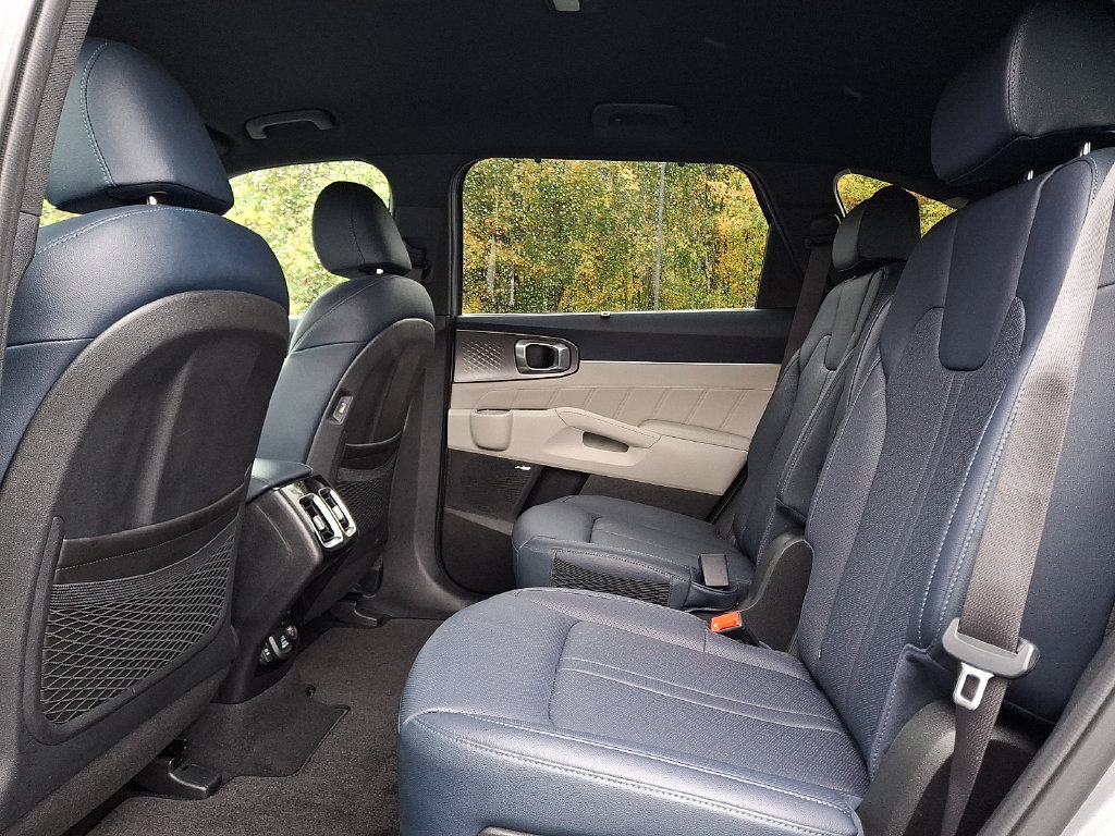 Certified 2023 Kia Sorento SX Prestige AWD/4WD image 11