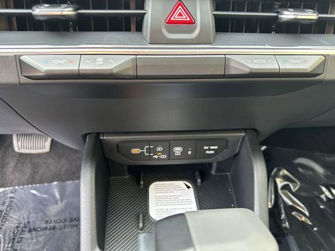 New 2025 Kia K4 EX image 16