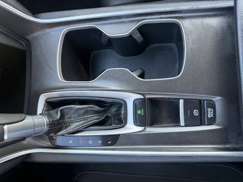 Used 2019 Honda Accord EX image 12