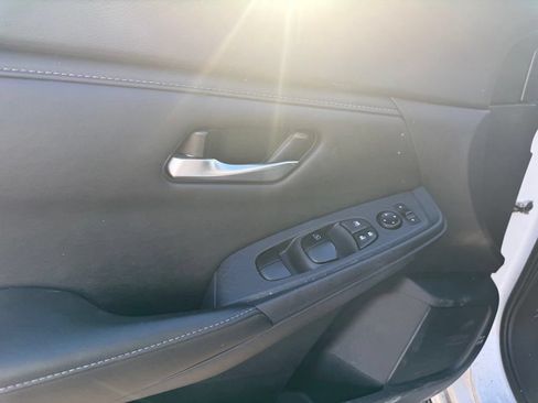 Used 2024 Nissan Sentra SV FWD image 5