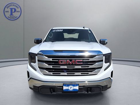 Used 2024 GMC Sierra 1500 SLE w/ Preferred Package AWD/4WD image 2
