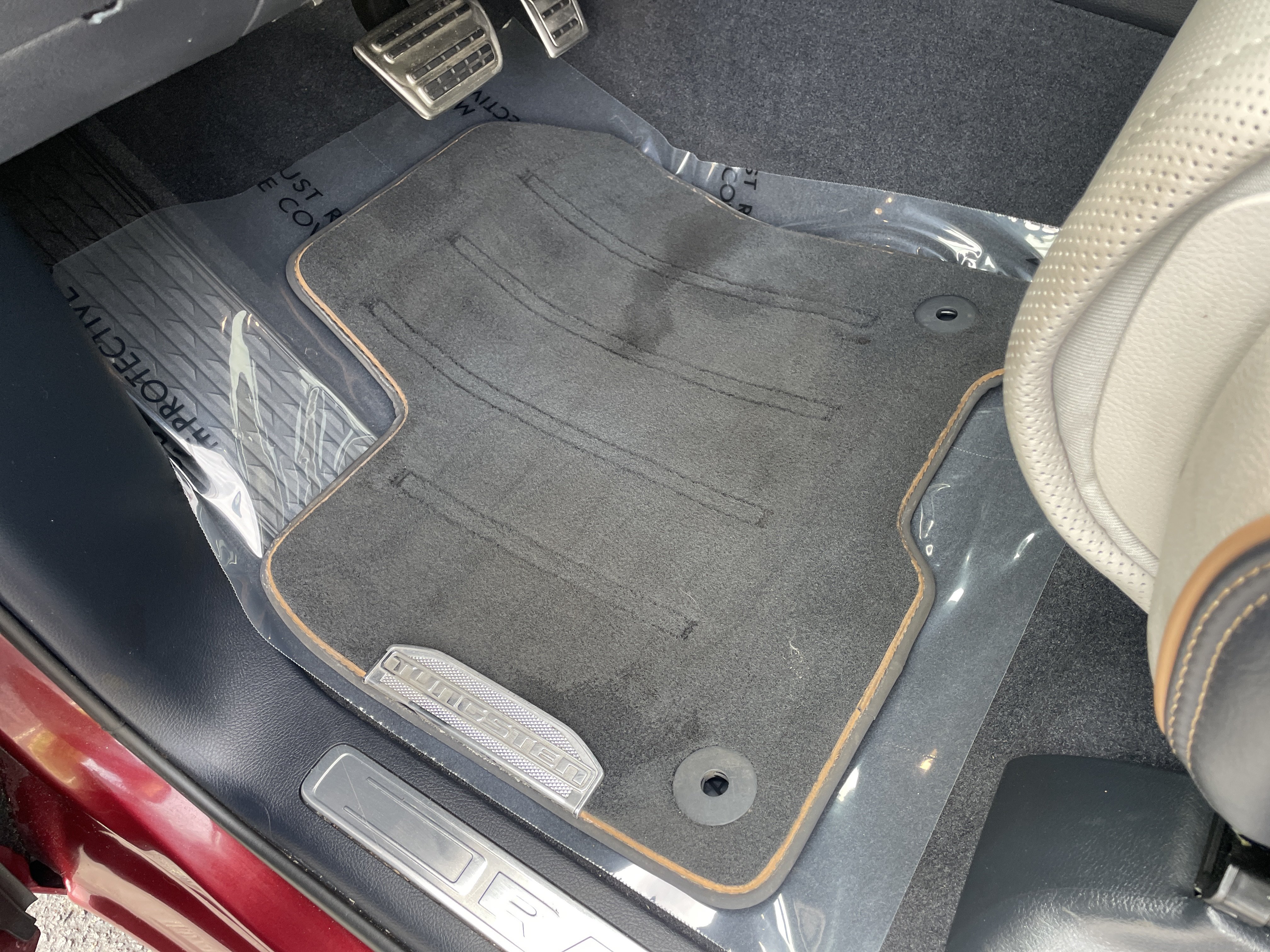 Used 2025 RAM 1500 Tungsten AWD/4WD image 16