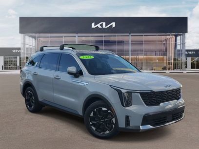 Certified 2024 Kia Sorento S w/ Panoramic Sunroof Package