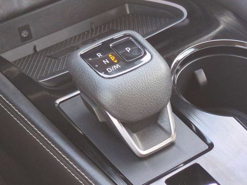 Used 2021 Nissan Rogue Platinum image 16