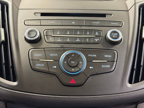 Used 2017 Ford Escape SE image 38