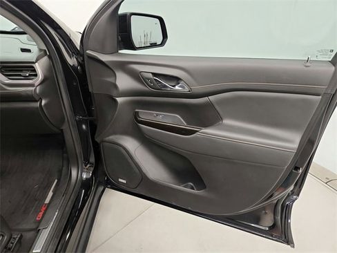 Used 2023 GMC Acadia AT4 image 35