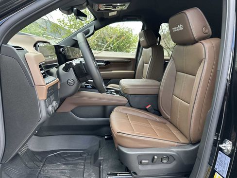 New 2026 Chevrolet Tahoe High Country RWD image 16