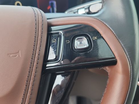 Used 2025 Lincoln Aviator Reserve w/ Equipment Group 201A AWD/4WD image 34