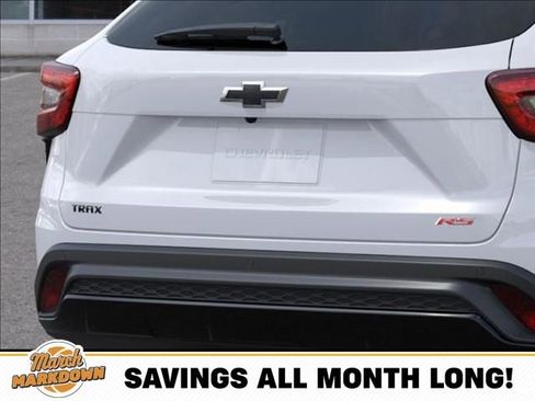New 2026 Chevrolet Trax RS w/ Sunroof Package image 14