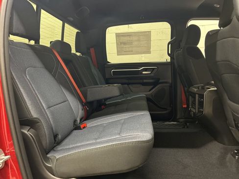 New 2026 RAM 1500 Big Horn AWD/4WD image 9