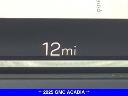 New 2025 GMC Acadia Elevation image 29