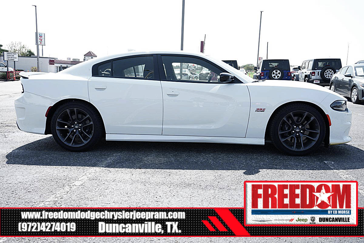 New 2023 Dodge Charger Scat Pack w/ Harman/Kardon Audio Group RWD image 6