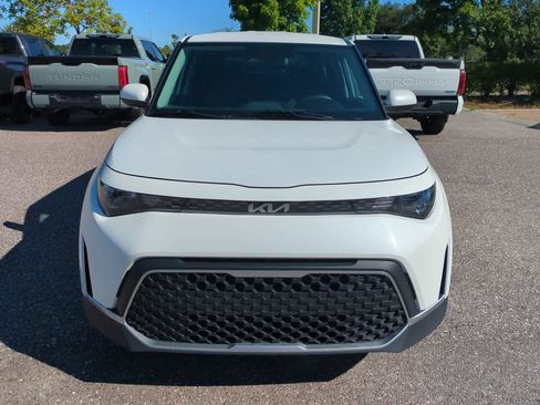 Used 2024 Kia Soul LX w/ Option Group 015 FWD image 9