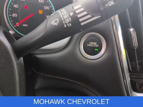 Used 2018 Chevrolet Traverse Premier AWD/4WD image 17