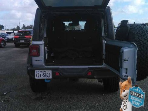 Used 2024 Jeep Wrangler Unlimited Rubicon 4xe image 3