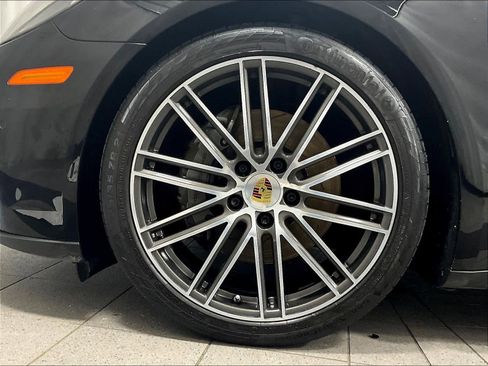 Used 2018 Porsche Panamera 4S image 7