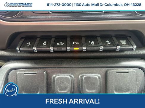 Used 2015 GMC Sierra 2500 Denali w/ Duramax Plus Package image 22