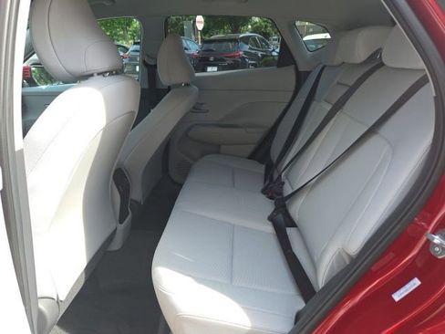 Used 2025 Hyundai Kona SEL AWD/4WD image 32