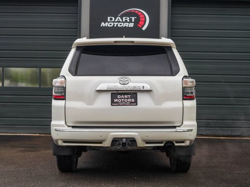 Used 2017 Toyota 4Runner Limited AWD/4WD image 6