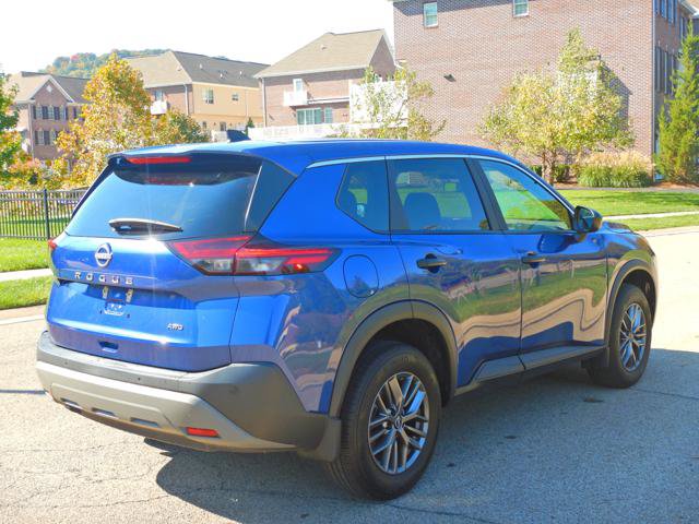 Used 2023 Nissan Rogue S AWD/4WD image 4