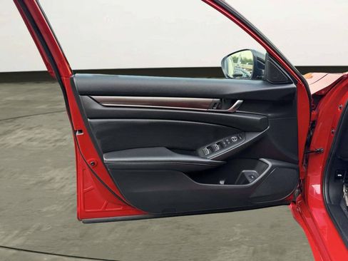Used 2022 Honda Accord Sport image 13