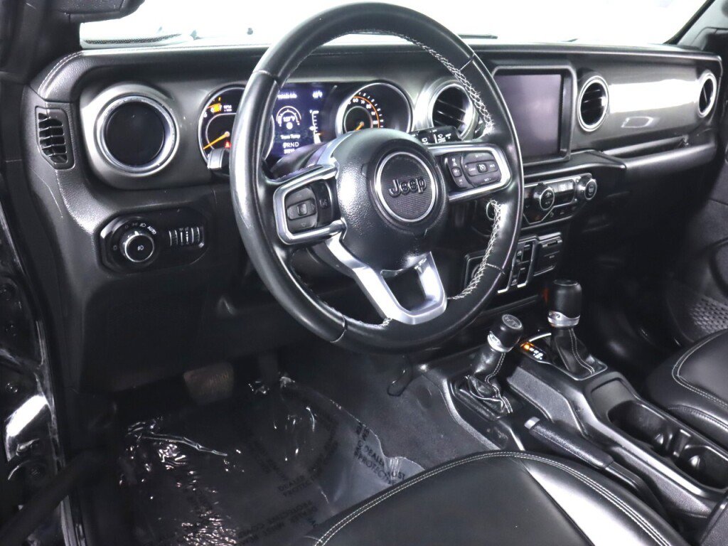 Used 2022 Jeep Wrangler Unlimited Sahara w/ Safety Group AWD/4WD image 9