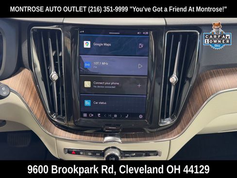 Used 2022 Volvo XC60 B5 Momentum image 23