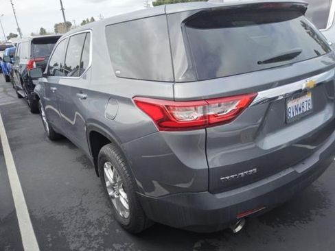 Used 2021 Chevrolet Traverse LS FWD image 13