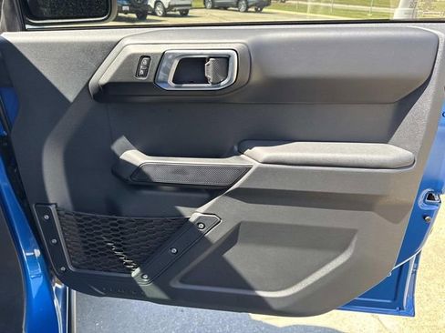 New 2025 Ford Bronco Badlands w/ Sasquatch Package AWD/4WD image 16