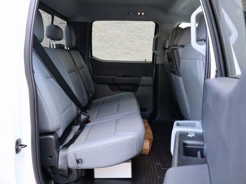 New 2025 Ford F550 4x4 Crew Cab Super Duty w/ XL Chrome Package image 30