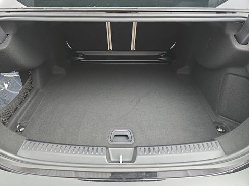 New 2026 Mercedes-Benz E 450 4MATIC Sedan image 12