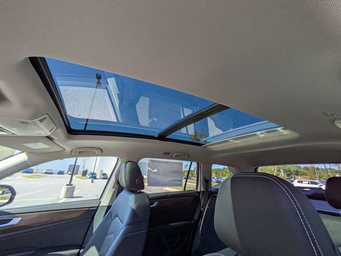 New 2026 Volkswagen Atlas SE image 21