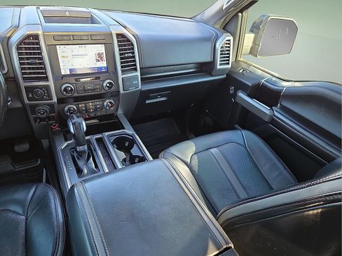 Used 2019 Ford F150 Platinum w/ Equipment Group 701A Luxury image 12