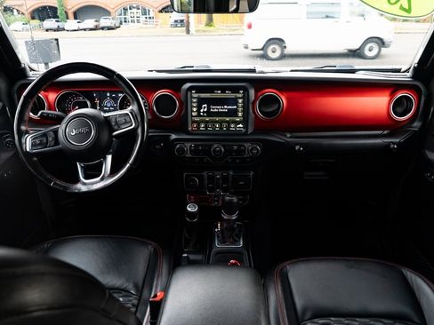 Used 2020 Jeep Gladiator Rubicon image 8