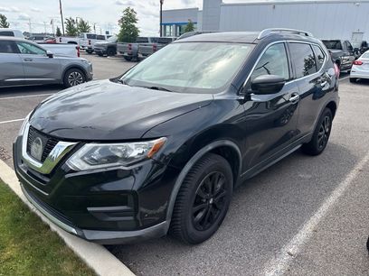 Used 2017 Nissan Rogue SV