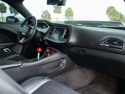Used 2016 Dodge Challenger R/T Plus RWD image 27