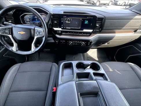 Used 2022 Chevrolet Silverado 1500 LT image 14