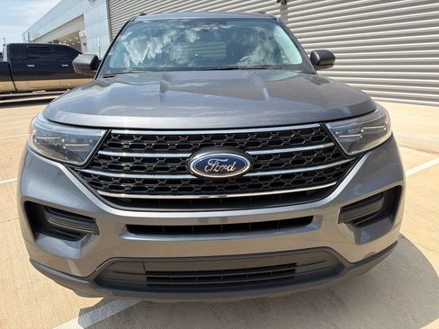 Used 2024 Ford Explorer XLT AWD/4WD image 10